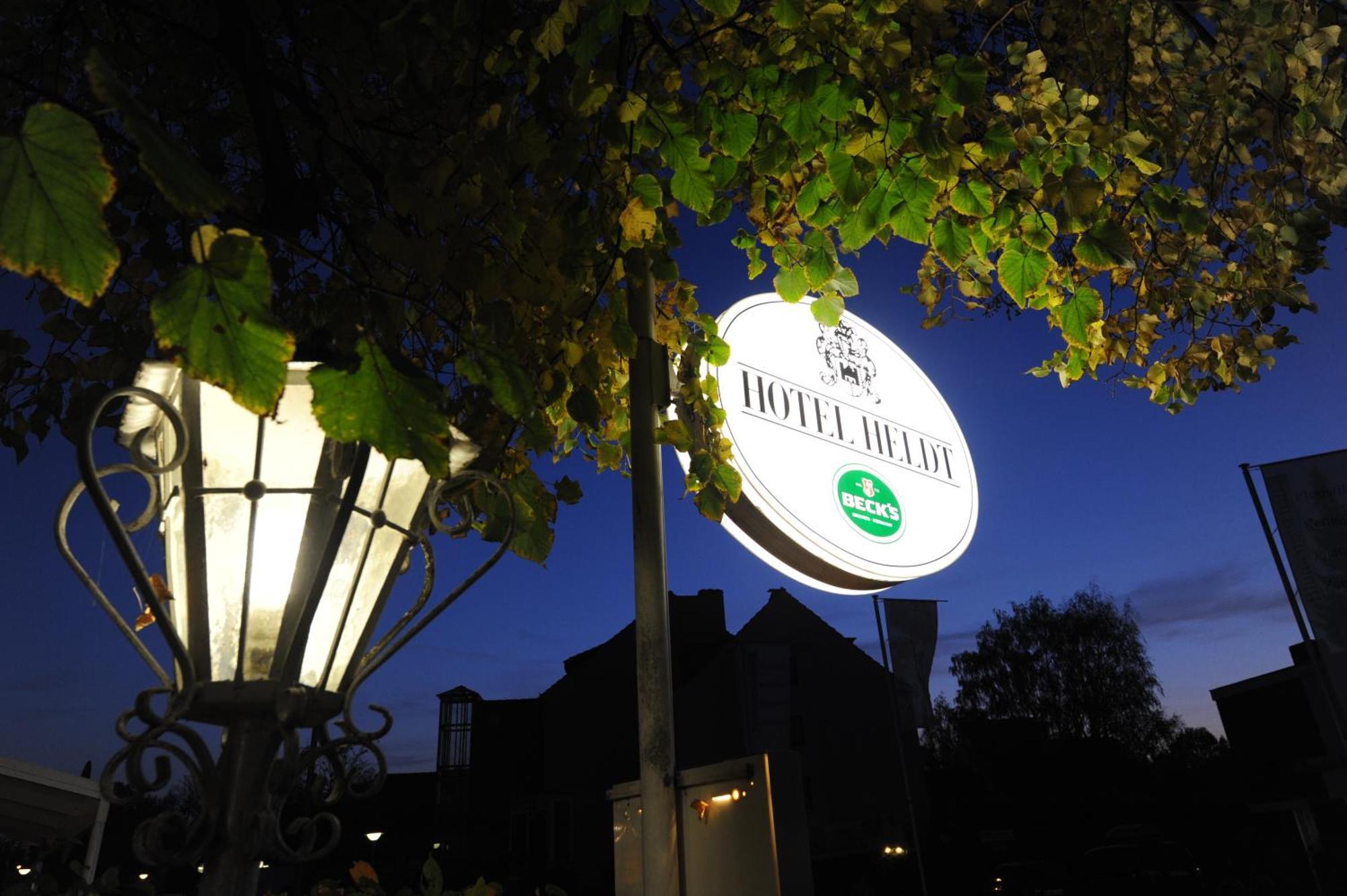 Appart-Hotel-Heldt BRE Esterno foto